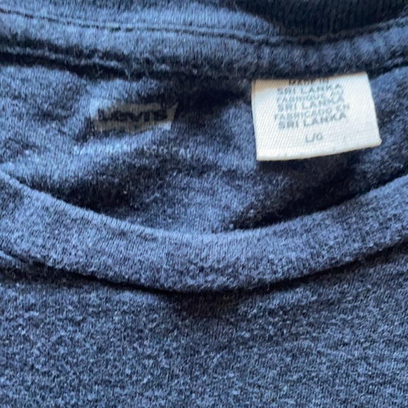 Levi’s T-shirt - Picture 2 of 2